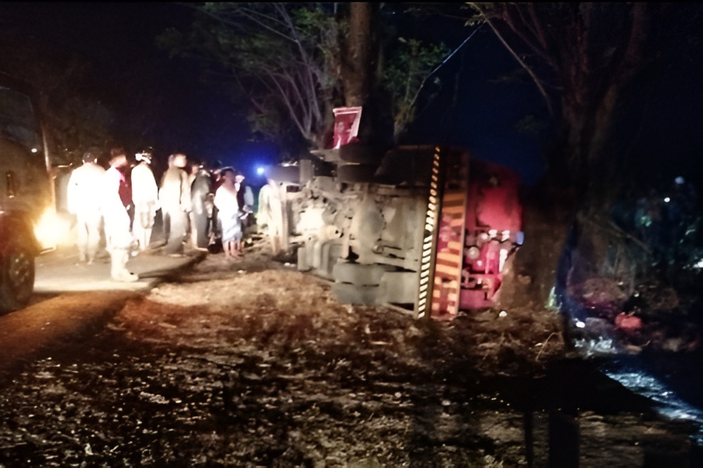 Hendak Padamkan Api, Mobil Damkar Jeneponto Kecelakaan, 8 Petugas Alami Luka Berat